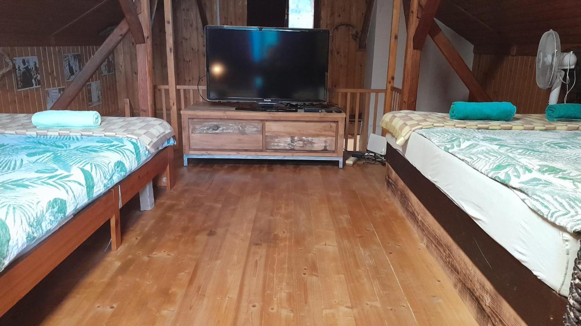 Fairytale Wooden House By Ljubljana Villa Grosuplje Bagian luar foto